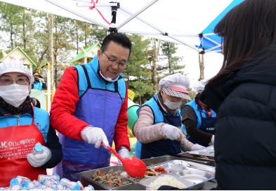 연수구자원봉사센터 사랑의 밥차 무료급식이미지