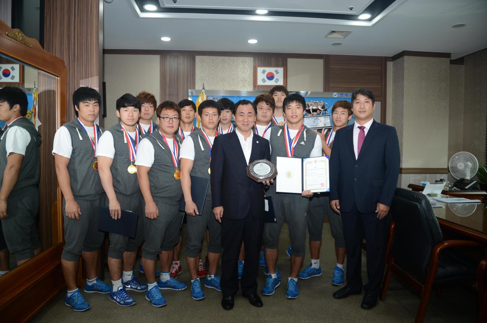 연수구청 씨름단, 제10회 학산 김성률배 전국장사씨름대회 단체전 우승의 1번째 이미지